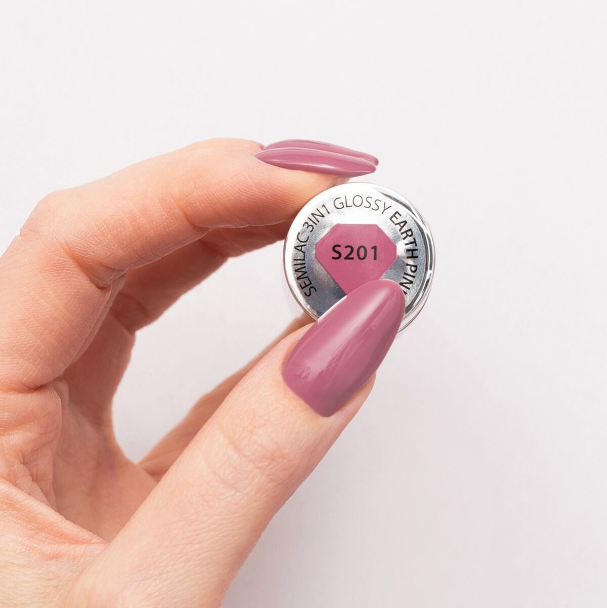 różowy lakier hybrydowy szybki manicure