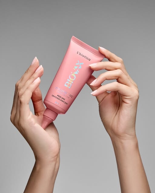 peeling do skóry głowy na objętość u nasady