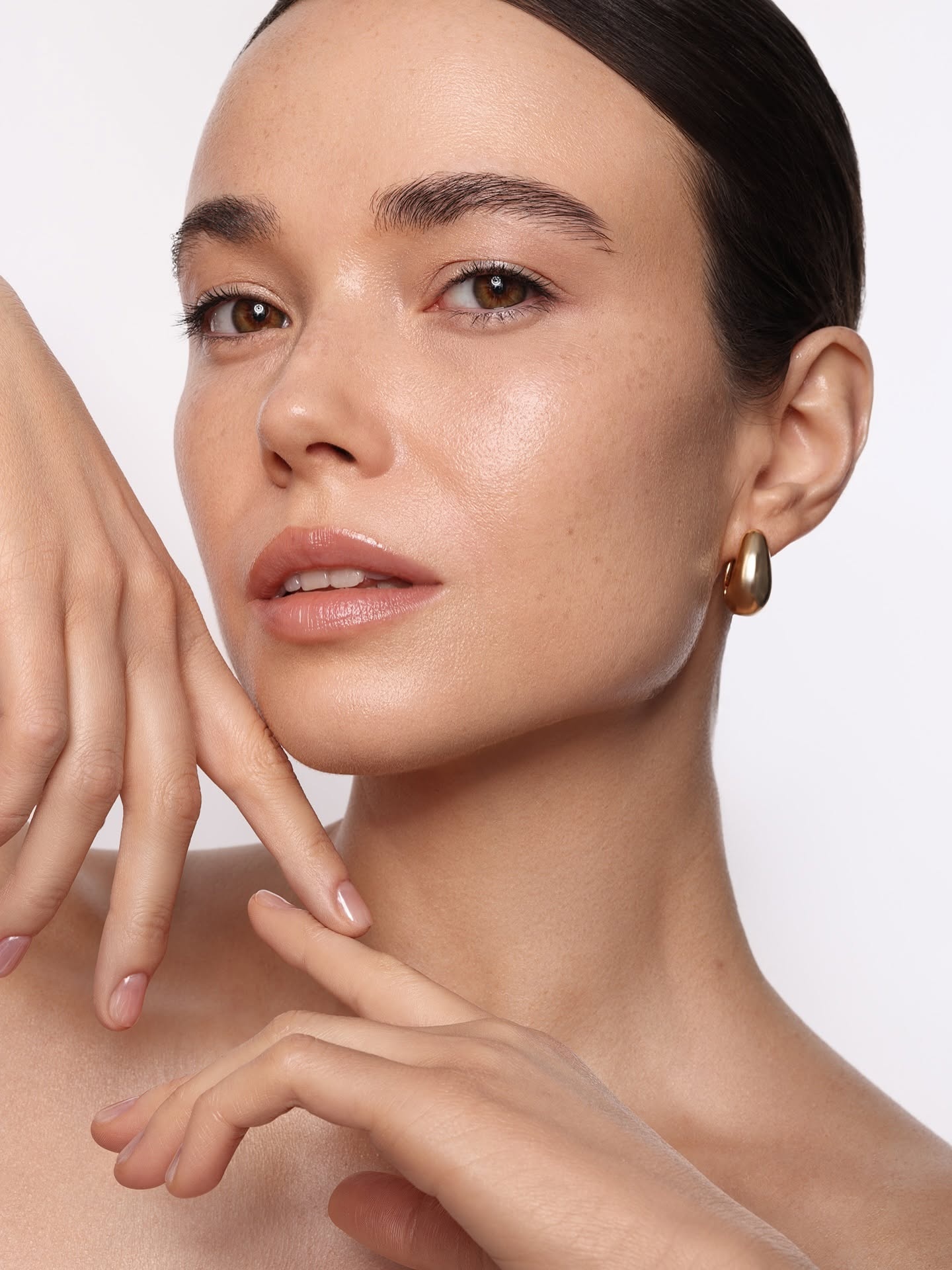 Lovro Bubble Foundation podkład który wygląda naturalnie