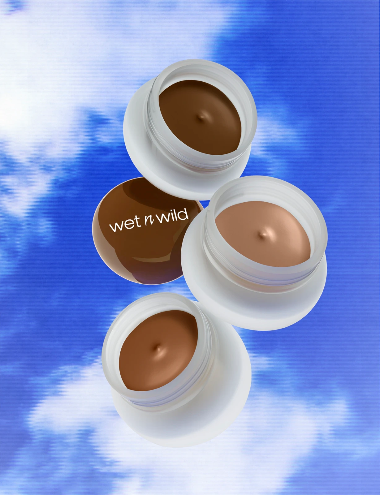 Matowy bronzer w musie Wet n Wild Mother Fluffer Beige Please - obrazek 7
